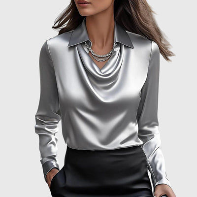 Sylvia | Blouse, jossa on ylellinen kiilto ja poimutettu kaula-aukko