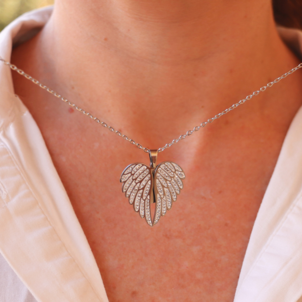 Enkelisydän – Kaiverrettu Rakkauden Muisto